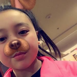 Meet your Posher, Abbey